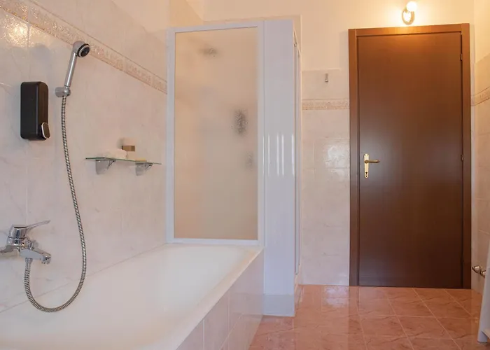 Silla House - A Due Passi Dal * 马尔格拉特